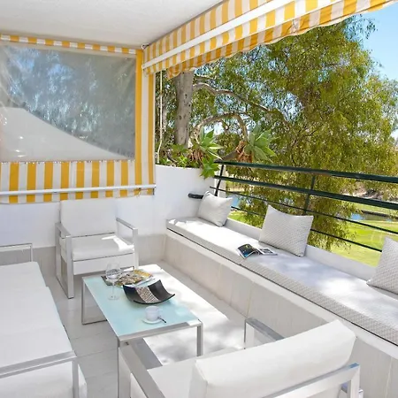 Genteel Guadalmina Golf Apartamento *